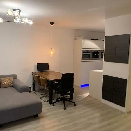 Stunning View Apt Free Parking Roterdão