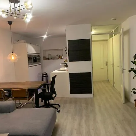 Apartamento Stunning View Apt Free Parking Roterdão